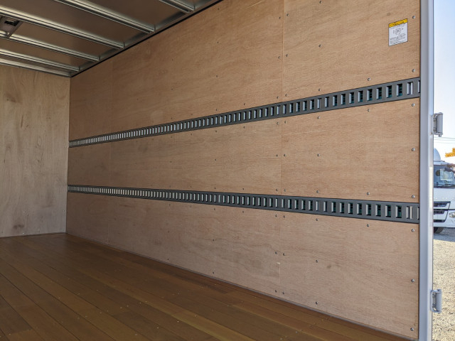 日野 デュトロ 小型 バン 2KG-XZU710M(97402) 18枚目