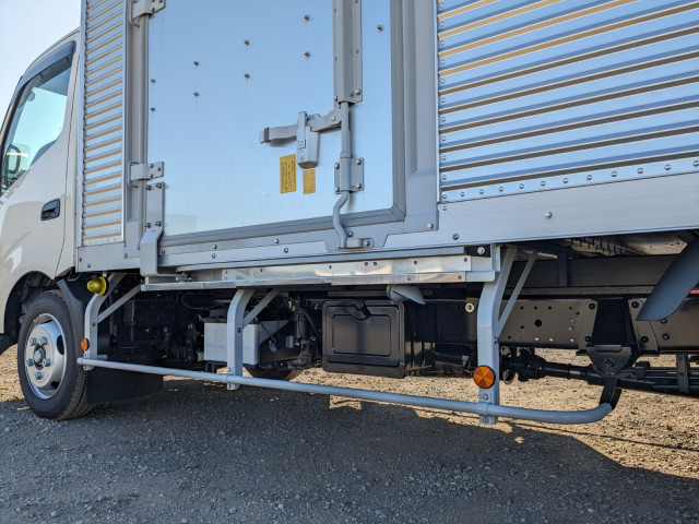 日野 デュトロ 小型 バン 2KG-XZU710M(97402) 25枚目