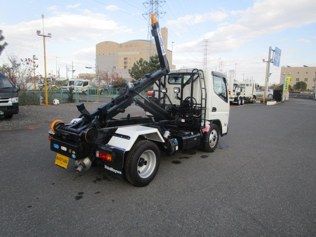 三菱ふそう キャンター 小型 コンテナ専用車 2RG-FBAV0(97404) 10枚目