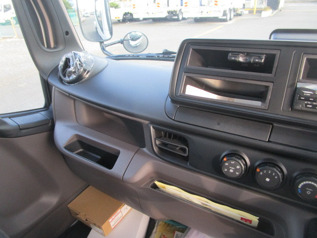 三菱ふそう キャンター 小型 コンテナ専用車 2RG-FBAV0(97404) 22枚目