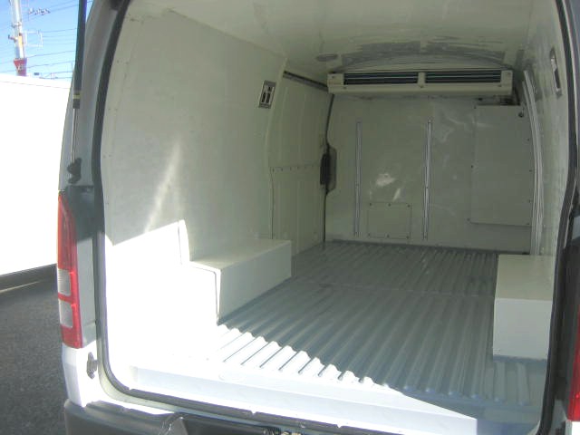トヨタ ハイエース 小型 冷蔵冷凍バン QDF-KDH201V(97409) 7枚目