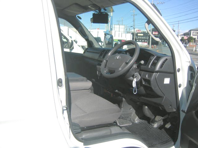 トヨタ ハイエース 小型 冷蔵冷凍バン QDF-KDH201V(97409) 16枚目