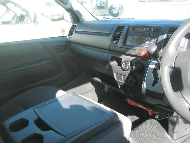 トヨタ ハイエース 小型 冷蔵冷凍バン QDF-KDH201V(97409) 18枚目