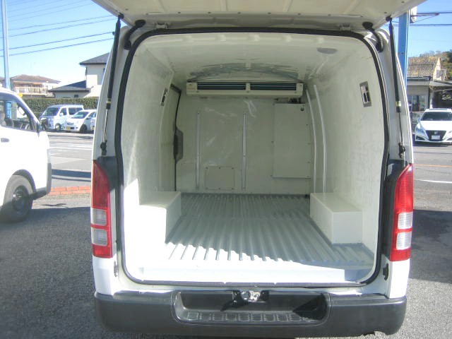 トヨタ ハイエース 小型 冷蔵冷凍バン QDF-KDH201V(97409) 6枚目