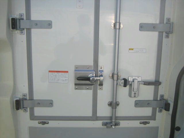 トヨタ ハイエース 小型 冷蔵冷凍バン QDF-GDH201V(97410) 11枚目