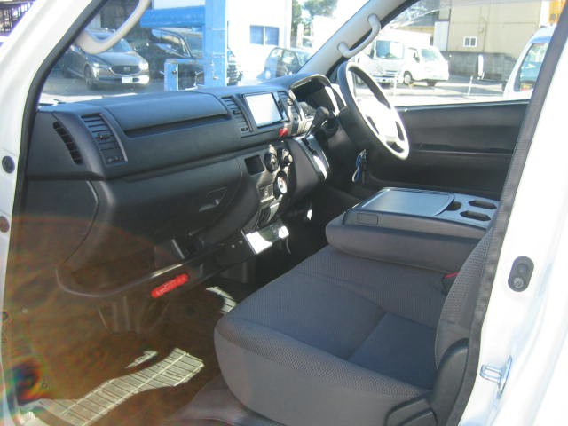 トヨタ ハイエース 小型 冷蔵冷凍バン QDF-GDH201V(97410) 22枚目