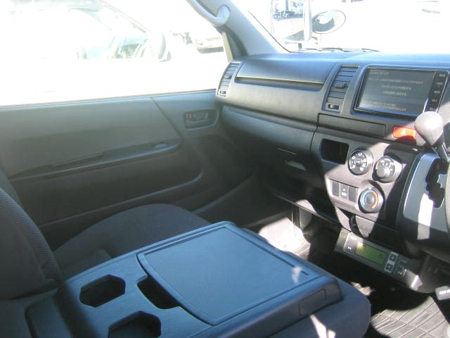 トヨタ ハイエース 小型 冷蔵冷凍バン QDF-GDH201V(97410) 23枚目