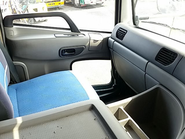 UDトラックス（日産） クオン 大型 土砂ダンプ ADG-CW4XL(9323) 23枚目