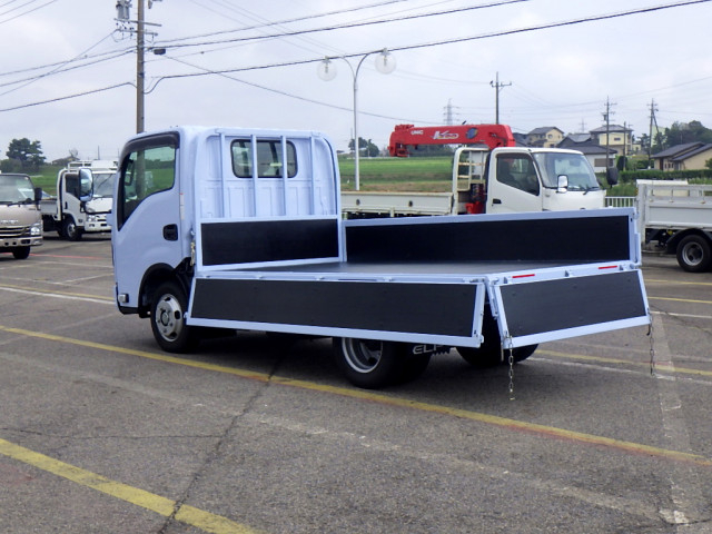 いすゞ エルフ 小型 平ボディ 3DF-NHR87AF(111995) 42枚目