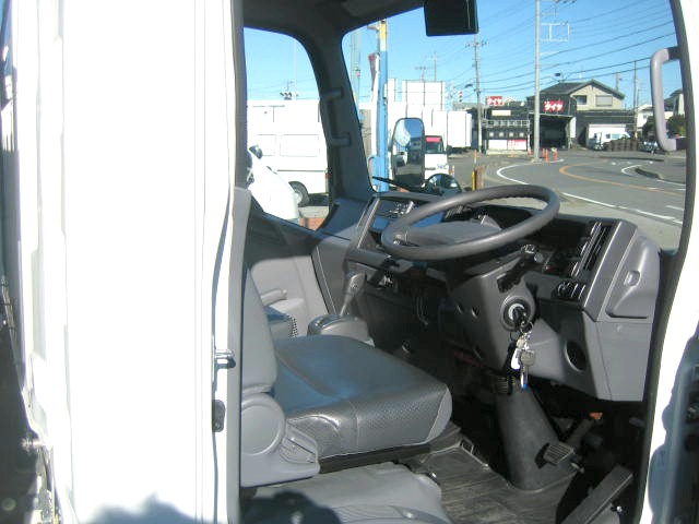 いすゞ エルフ 小型 冷蔵冷凍バン TPG-NLR85AN(97459) 25枚目