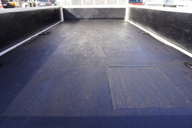 いすゞ エルフ 小型 平ボディ（クレーン付） 2RG-NMR88AR(97467) 17枚目