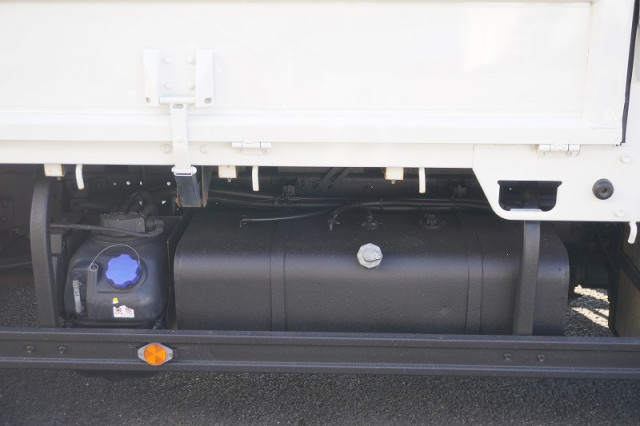 いすゞ エルフ 小型 平ボディ（クレーン付） 2RG-NMR88AR(97467) 23枚目