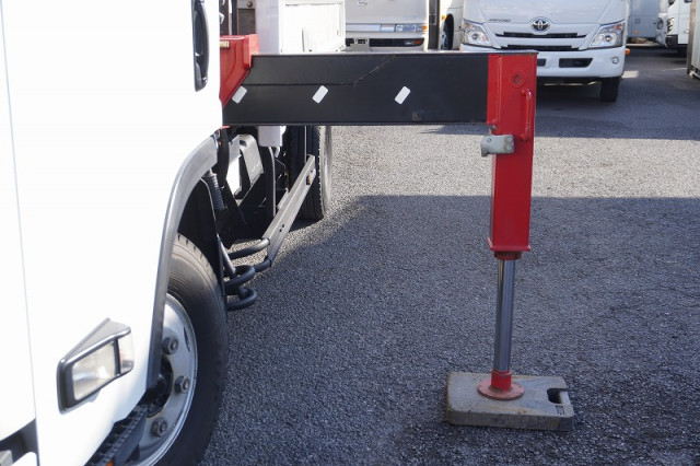 いすゞ エルフ 小型 平ボディ（クレーン付） 2RG-NMR88AR(97467) 27枚目