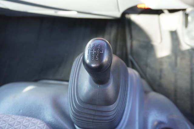 いすゞ エルフ 小型 平ボディ（クレーン付） 2RG-NMR88AR(97467) 34枚目