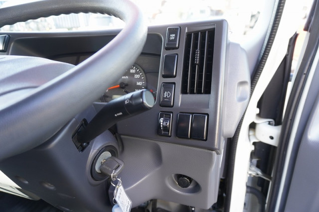 いすゞ エルフ 小型 平ボディ（クレーン付） 2RG-NMR88AR(97467) 37枚目