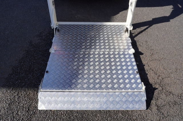 トヨタ ハイエース 小型 Translation missing: ja.item.body_keijou_enum.body_keijou_light_van CBF-TRH200V(97469) 19枚目