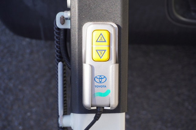 トヨタ ハイエース 小型 Translation missing: ja.item.body_keijou_enum.body_keijou_light_van CBF-TRH200V(97469) 20枚目