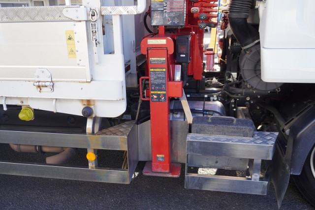 いすゞ フォワード 増トン 平ボディ（クレーン付） 2RG-FTR90U2(97468) 27枚目