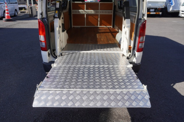 トヨタ ハイエース 小型 Translation missing: ja.item.body_keijou_enum.body_keijou_light_van CBF-TRH200V(97469) 22枚目