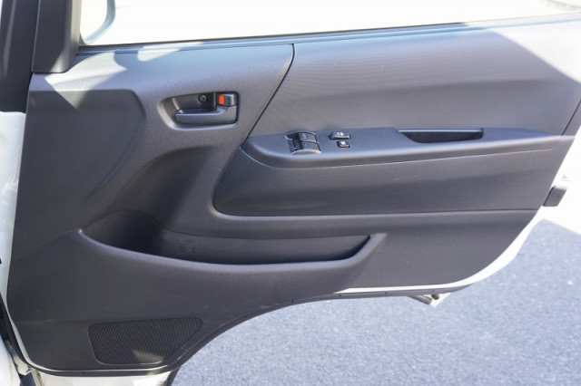 トヨタ ハイエース 小型 Translation missing: ja.item.body_keijou_enum.body_keijou_light_van CBF-TRH200V(97469) 35枚目