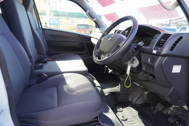 トヨタ ハイエース 小型 Translation missing: ja.item.body_keijou_enum.body_keijou_light_van CBF-TRH200V(97469) 37枚目