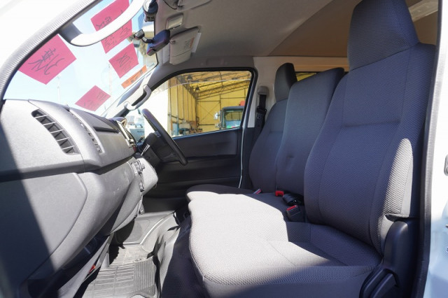 トヨタ ハイエース 小型 Translation missing: ja.item.body_keijou_enum.body_keijou_light_van CBF-TRH200V(97469) 39枚目