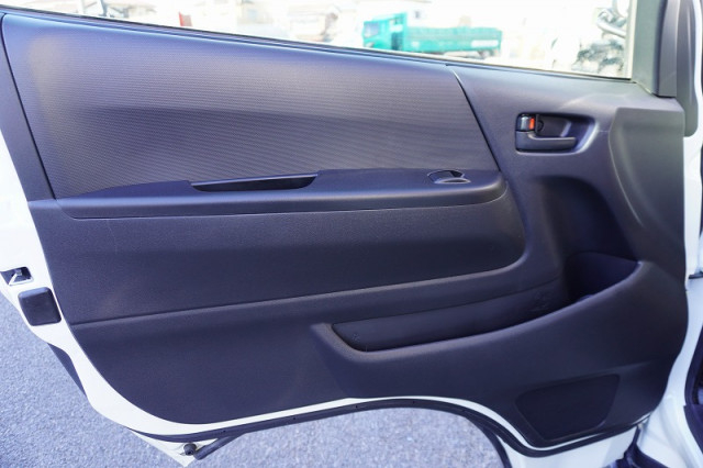 トヨタ ハイエース 小型 Translation missing: ja.item.body_keijou_enum.body_keijou_light_van CBF-TRH200V(97469) 40枚目