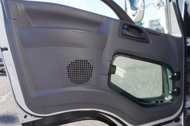 いすゞ フォワード 増トン 平ボディ（クレーン付） 2RG-FTR90U2(97468) 48枚目