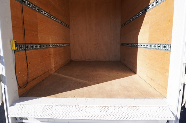 三菱ふそう キャンター 小型 バン 2RG-FBA20(97470) 19枚目