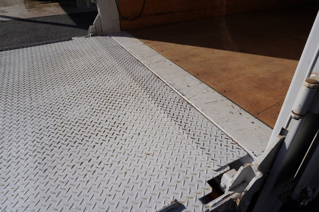 三菱ふそう キャンター 小型 バン 2RG-FBA20(97470) 26枚目