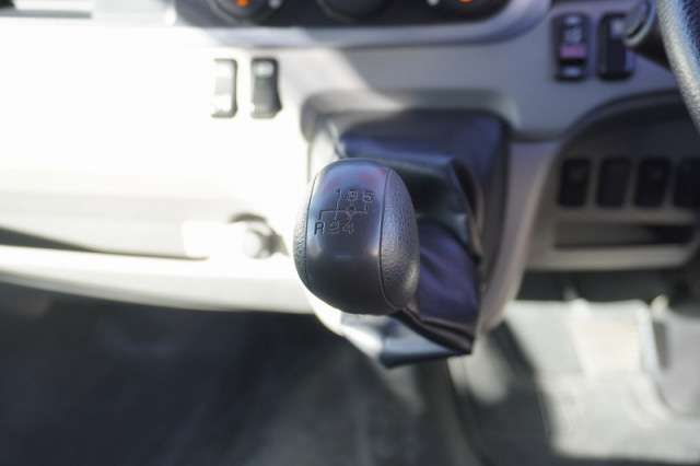 三菱ふそう キャンター 小型 バン 2RG-FBA20(97470) 34枚目