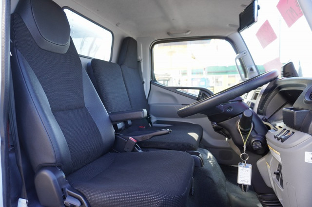 三菱ふそう キャンター 小型 バン 2RG-FBA20(97470) 40枚目