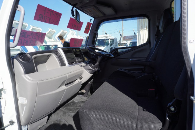 三菱ふそう キャンター 小型 バン 2RG-FBA20(97470) 42枚目