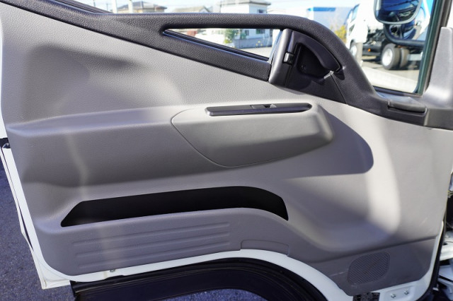 三菱ふそう キャンター 小型 バン 2RG-FBA20(97470) 44枚目