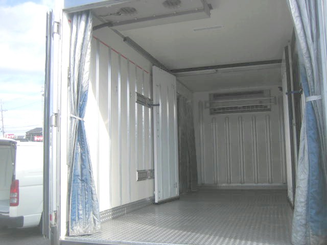 いすゞ エルフ 小型 冷蔵冷凍バン 2RG-NPR88AN(97472) 6枚目