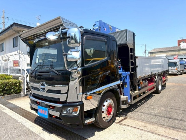 日野 レンジャー 増トン 平ボディ（クレーン付） 2PG-FG2ABA(109491) 1枚目