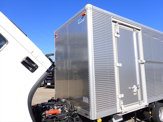 いすゞ エルフ 小型 バン 2RG-NLR88AN(97482) 17枚目