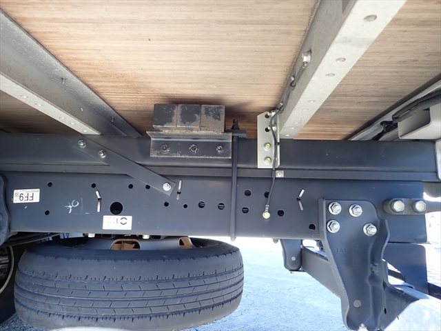 いすゞ エルフ 小型 バン 2RG-NLR88AN(97482) 25枚目