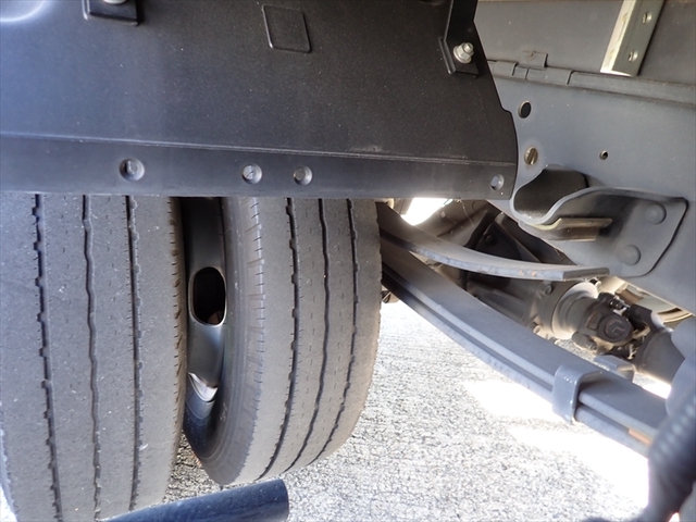 いすゞ エルフ 小型 バン 2RG-NLR88AN(97482) 32枚目