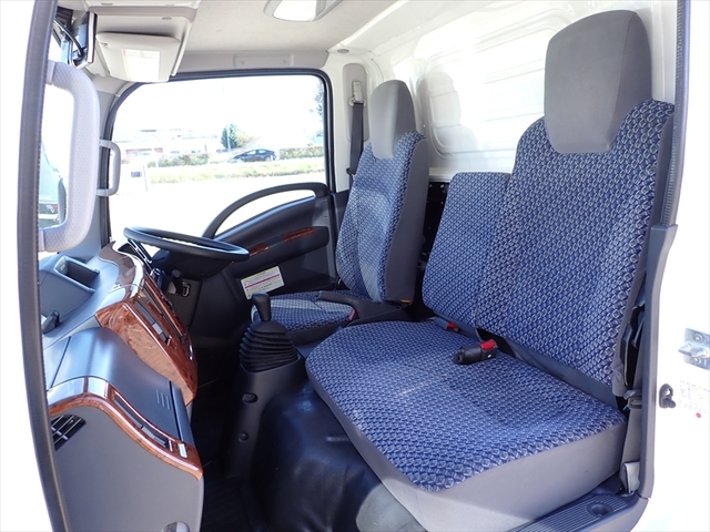 いすゞ エルフ 小型 バン 2RG-NLR88AN(97482) 47枚目