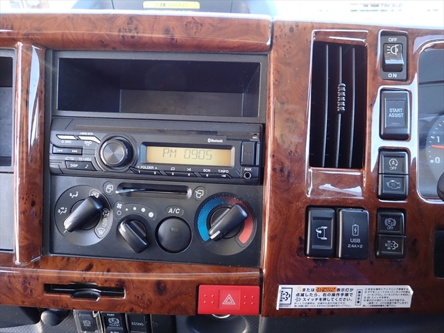 いすゞ エルフ 小型 バン 2RG-NLR88AN(97482) 53枚目