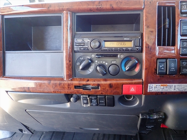 いすゞ エルフ 小型 バン 2RG-NLR88AN(97482) 54枚目