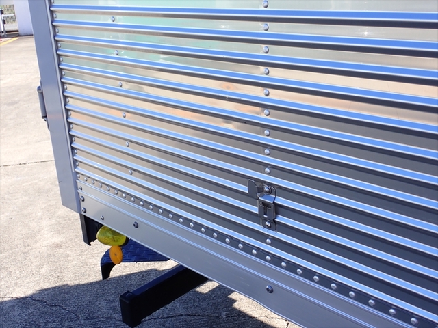 いすゞ エルフ 小型 バン 2RG-NLR88AN(97482) 22枚目