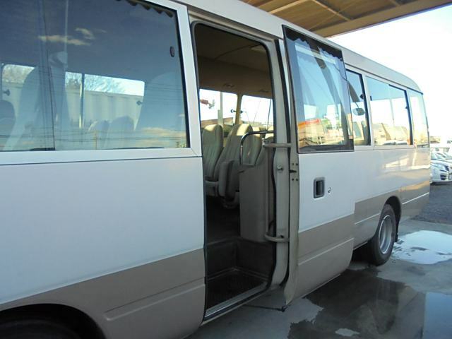 トヨタ コースター 中型 バス KC-HZB50(9706) 26枚目