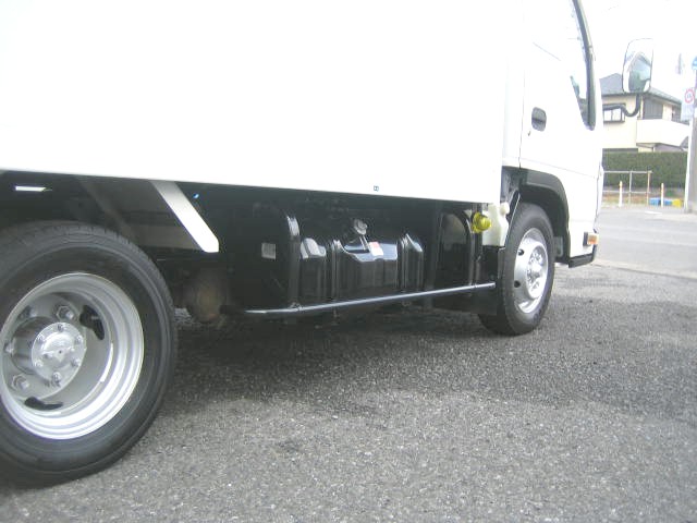 いすゞ エルフ 小型 冷蔵冷凍バン TPG-NHR85AN(97520) 16枚目