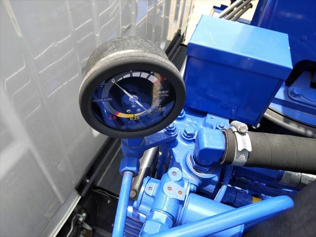 いすゞ エルフ 小型 平ボディ（クレーン付） TKG-NMR85AR(11586) 32枚目