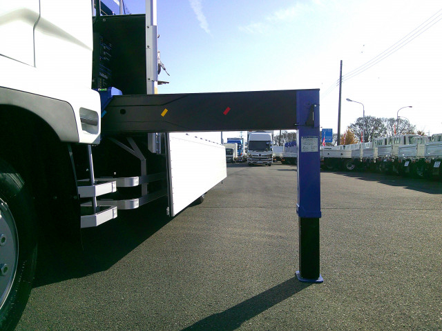 Mitsubishi Fuso fighter Middle Crane equipped trucks 2KG-FK62F(97590) 16枚目