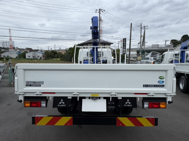 三菱ふそう キャンター 小型 平ボディ（クレーン付） 2PG-FEB80(97592) 8枚目