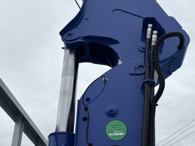 三菱ふそう キャンター 小型 平ボディ（クレーン付） 2PG-FEB80(97592) 20枚目