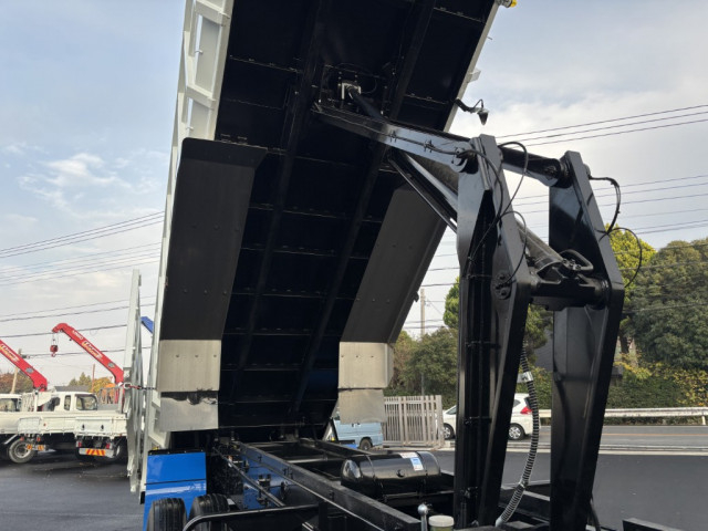 三菱ふそう スーパーグレート 大型 土砂ダンプ 2PG-FV80VZ(97598) 15枚目